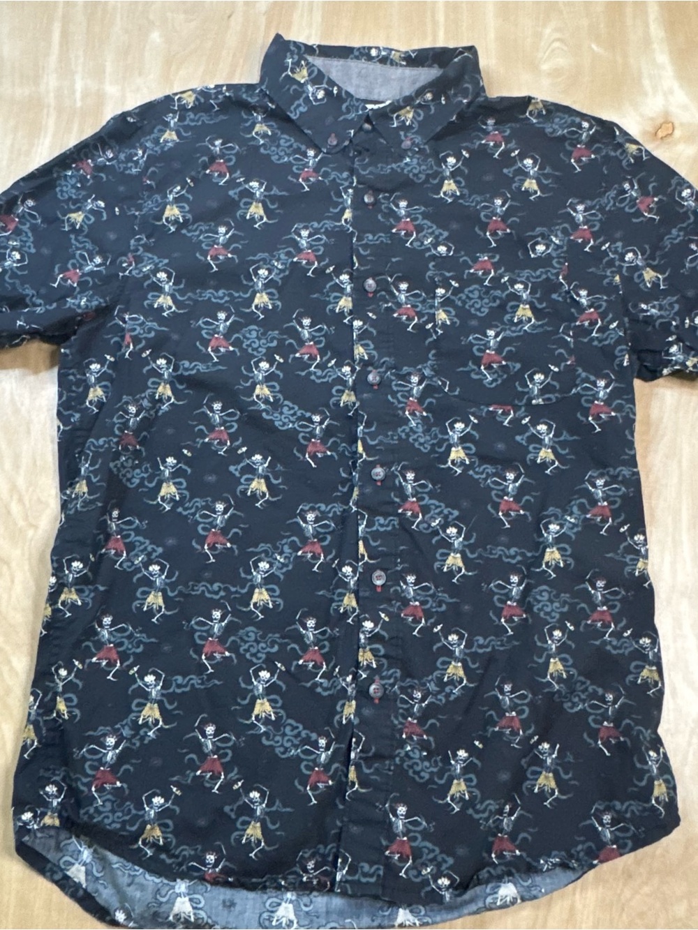Roark Revival Mens Size M Black Skeleton Graphic Print Short Sleeve Button Up